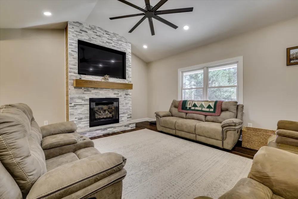 10596 Sand Valley Road Avera, GA 30803