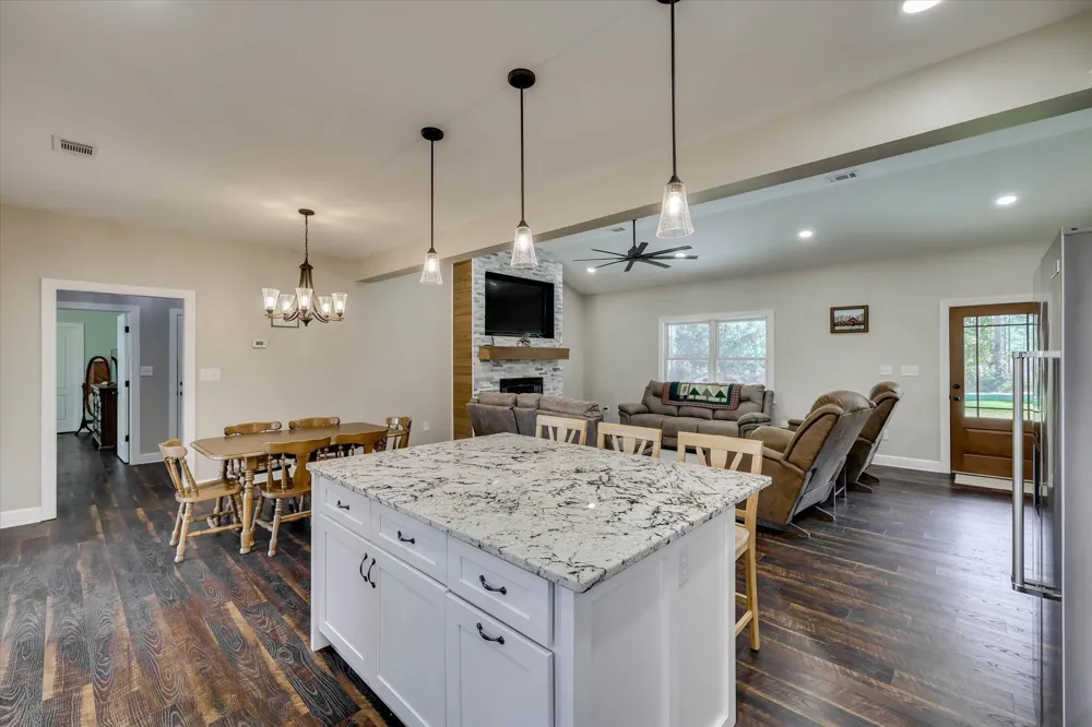 10596 Sand Valley Road Avera, GA 30803