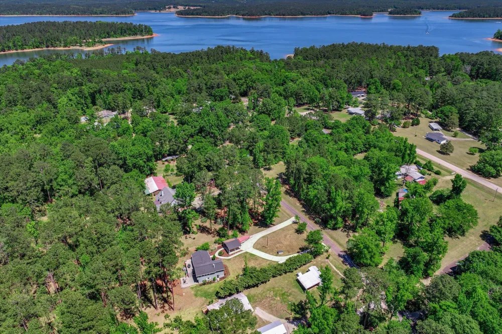 3231 Bay Shore Drive Lincolnton, GA 30817