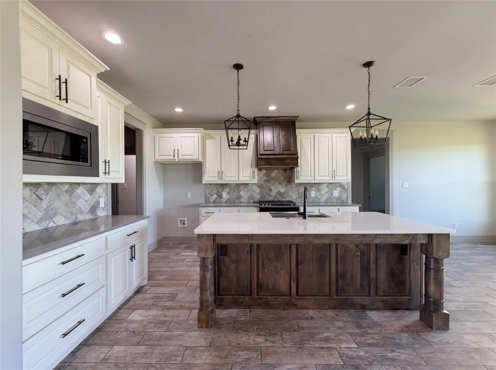 725 Cheyenne Trail Trenton, TX 75490