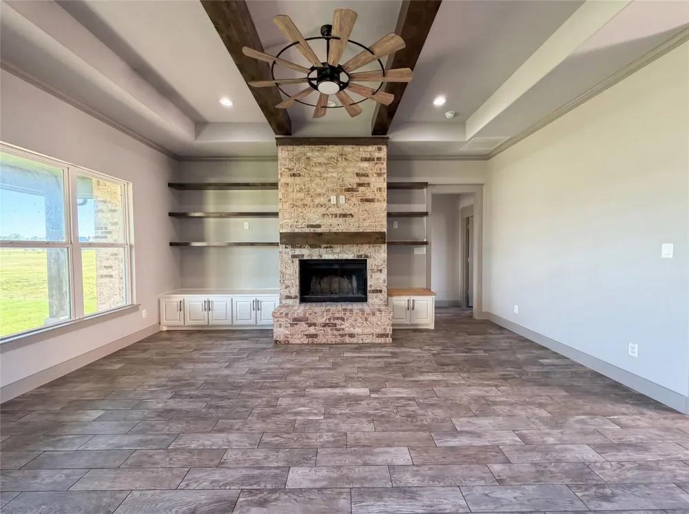 725 Cheyenne Trail Trenton, TX 75490