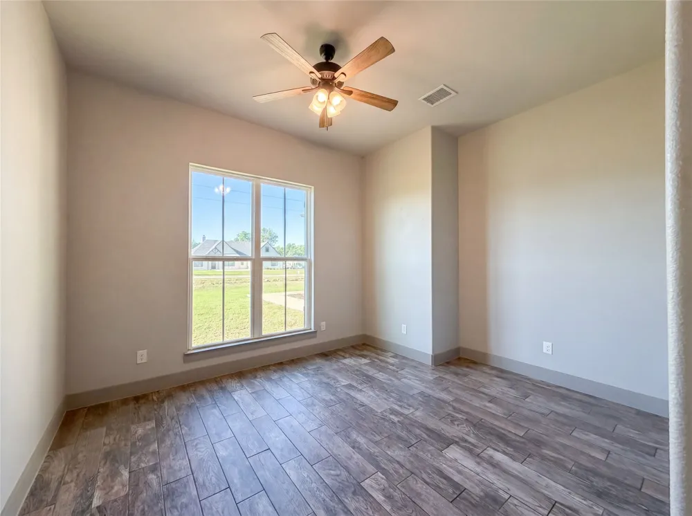 725 Cheyenne Trail Trenton, TX 75490