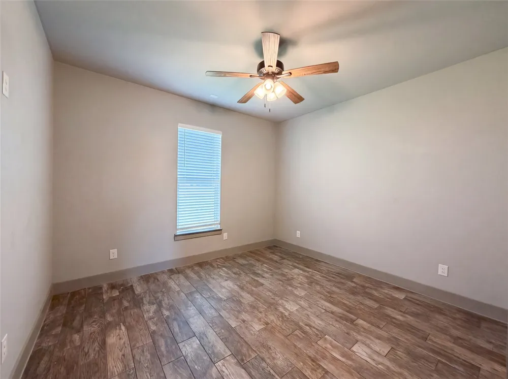 725 Cheyenne Trail Trenton, TX 75490