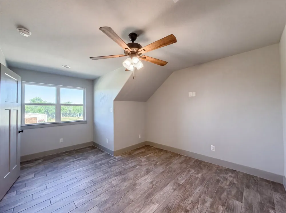 725 Cheyenne Trail Trenton, TX 75490