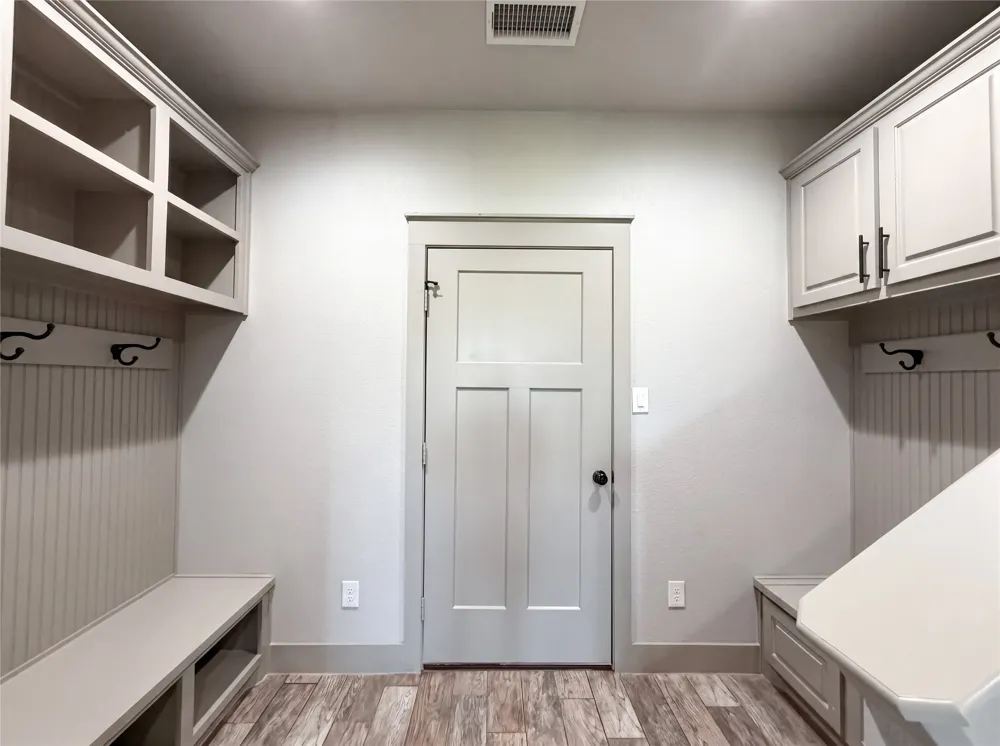 725 Cheyenne Trail Trenton, TX 75490