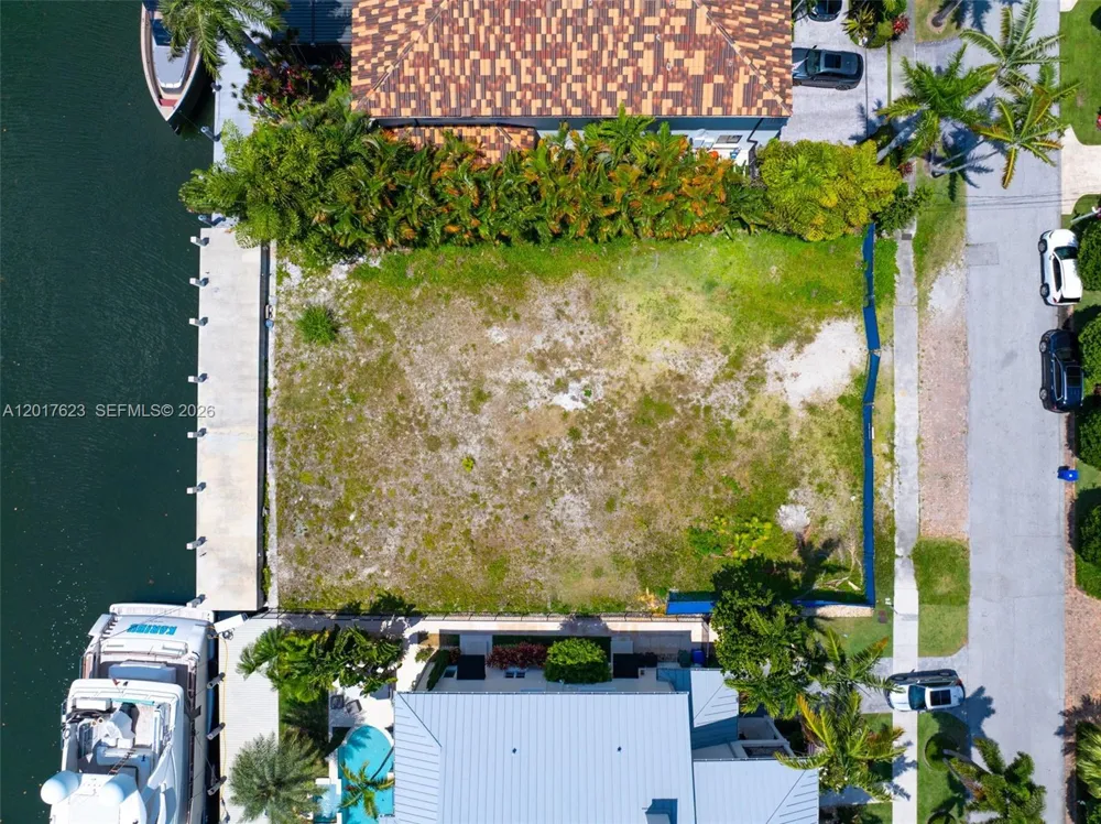 1776 SE 9th St Fort Lauderdale, FL 33316