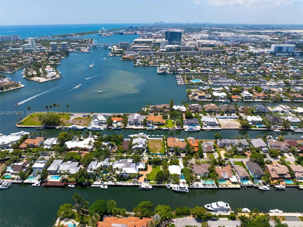 1776 SE 9th St Fort Lauderdale, FL 33316