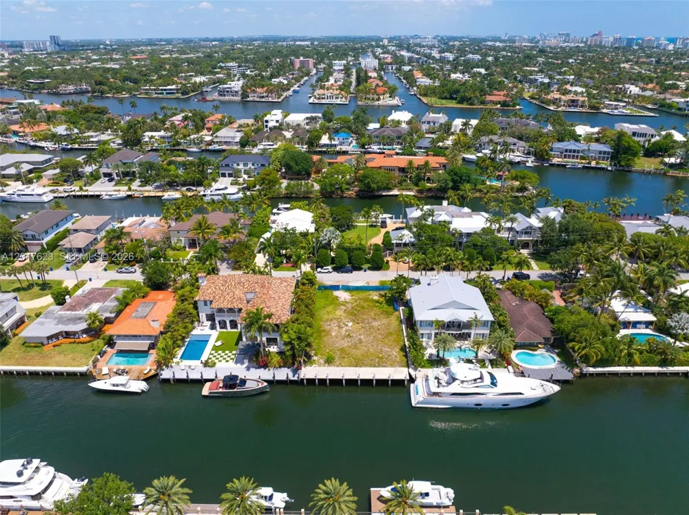 1776 SE 9th St Fort Lauderdale, FL 33316