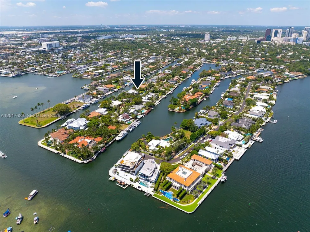 1776 SE 9th St Fort Lauderdale, FL 33316