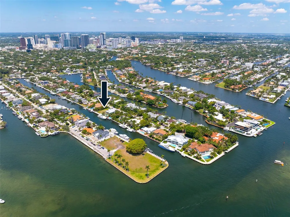 1776 SE 9th St Fort Lauderdale, FL 33316