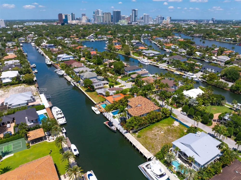 1776 SE 9th St Fort Lauderdale, FL 33316