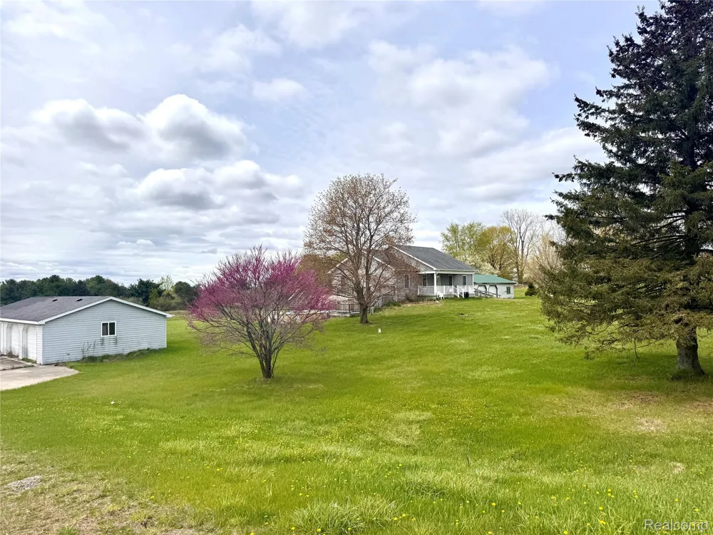 5070 Sanilac Road Koylton Township, MI 48741