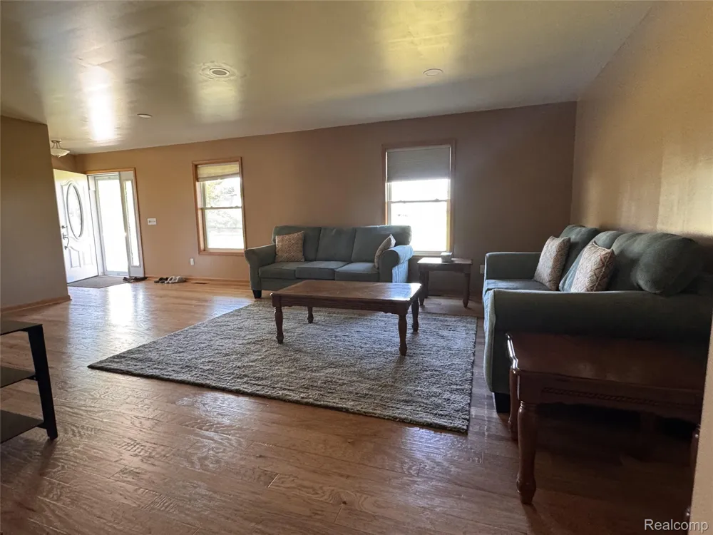 5070 Sanilac Road Koylton Township, MI 48741