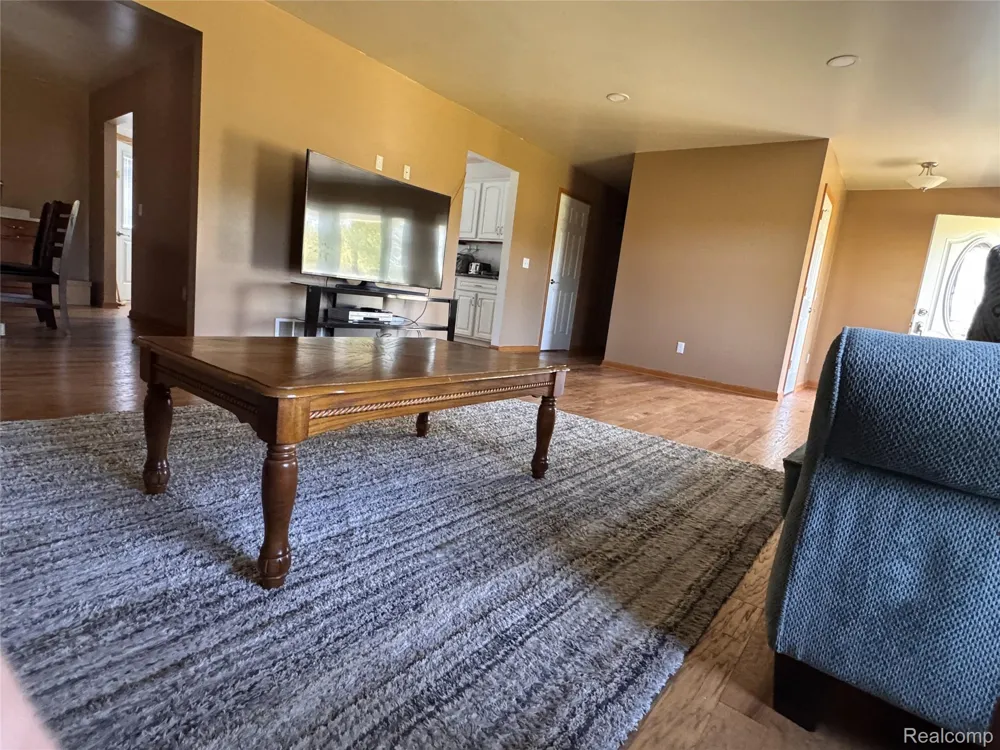 5070 Sanilac Road Koylton Township, MI 48741