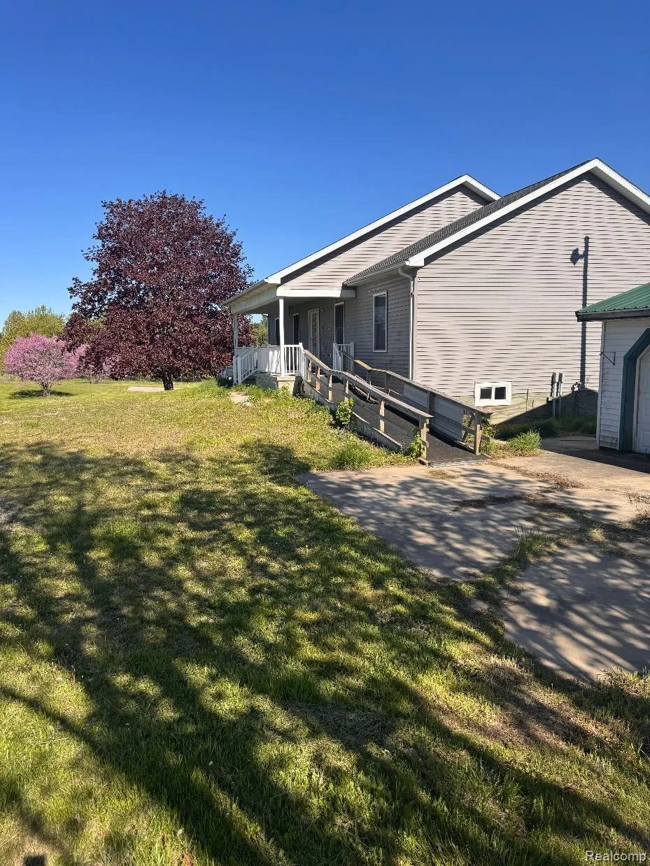 5070 Sanilac Road Koylton Township, MI 48741