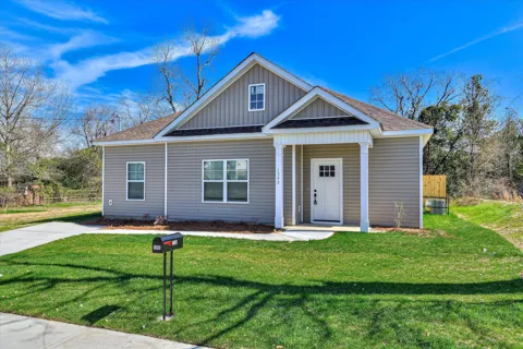 1590 Lee Beard Way