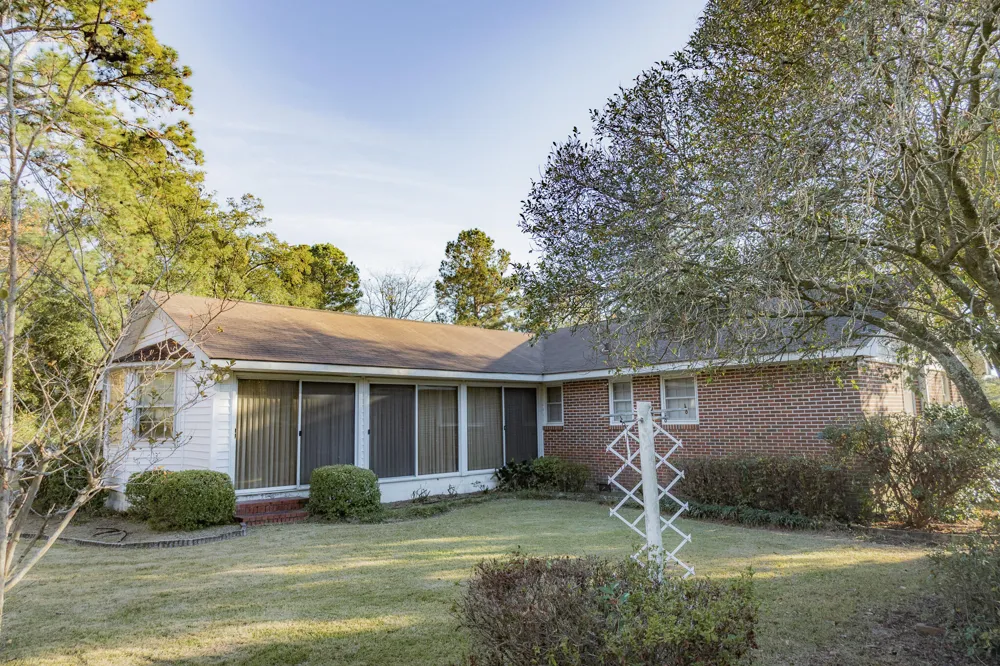 341 Azalea Avenue Millen, GA 30442