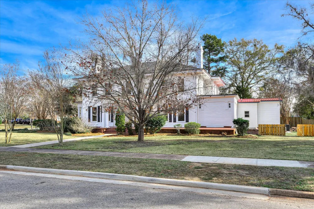 708 Mulberry Street Louisville, GA 30434