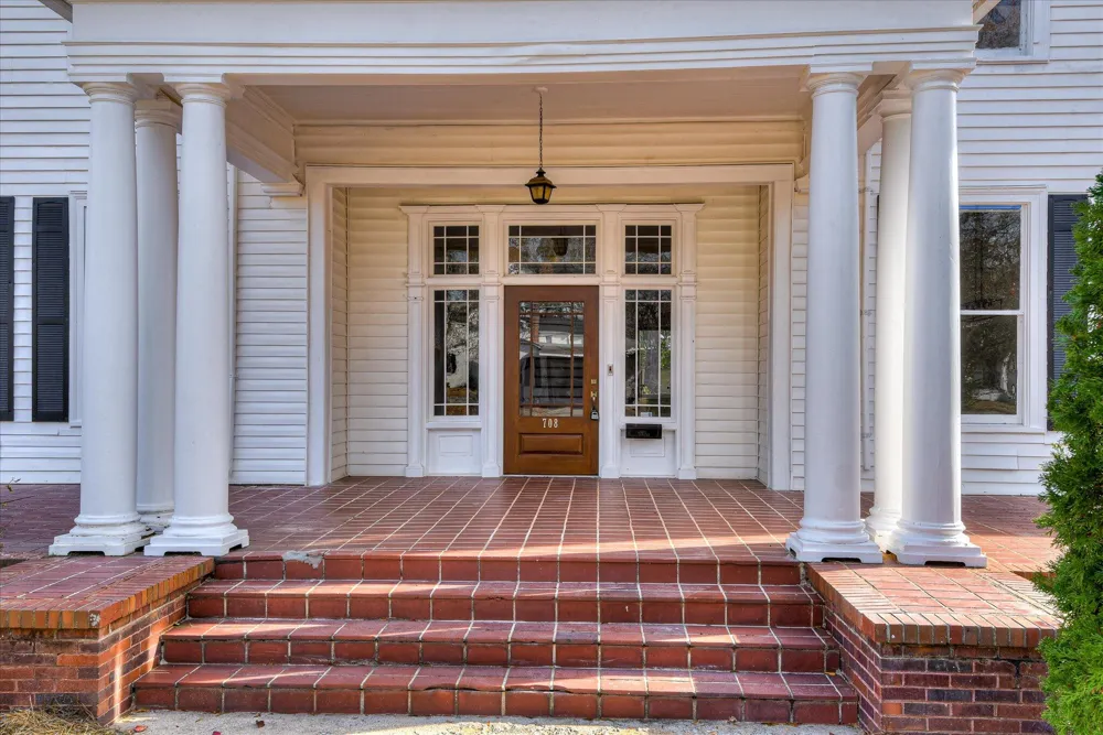 708 Mulberry Street Louisville, GA 30434