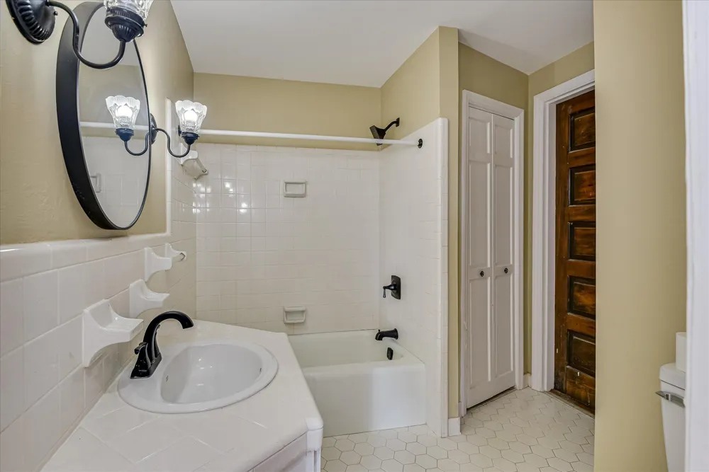 708 Mulberry Street Louisville, GA 30434