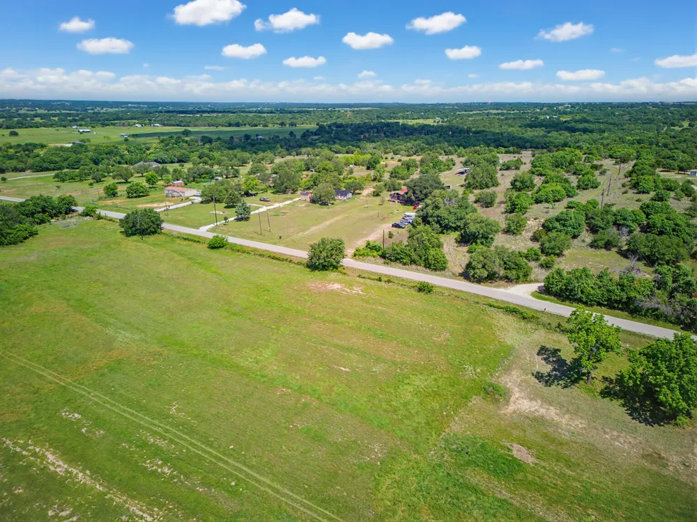 2539 Carter Road Springtown, TX 76082