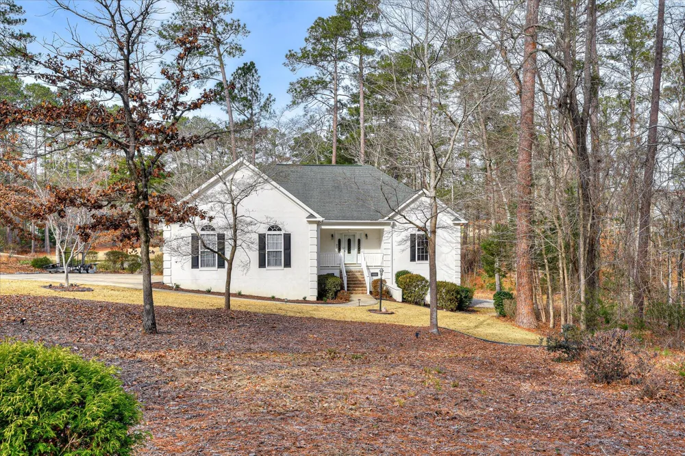 216 Charleston Lane Mccormick, SC 29835