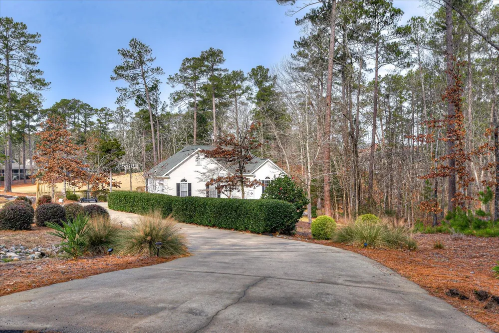 216 Charleston Lane Mccormick, SC 29835