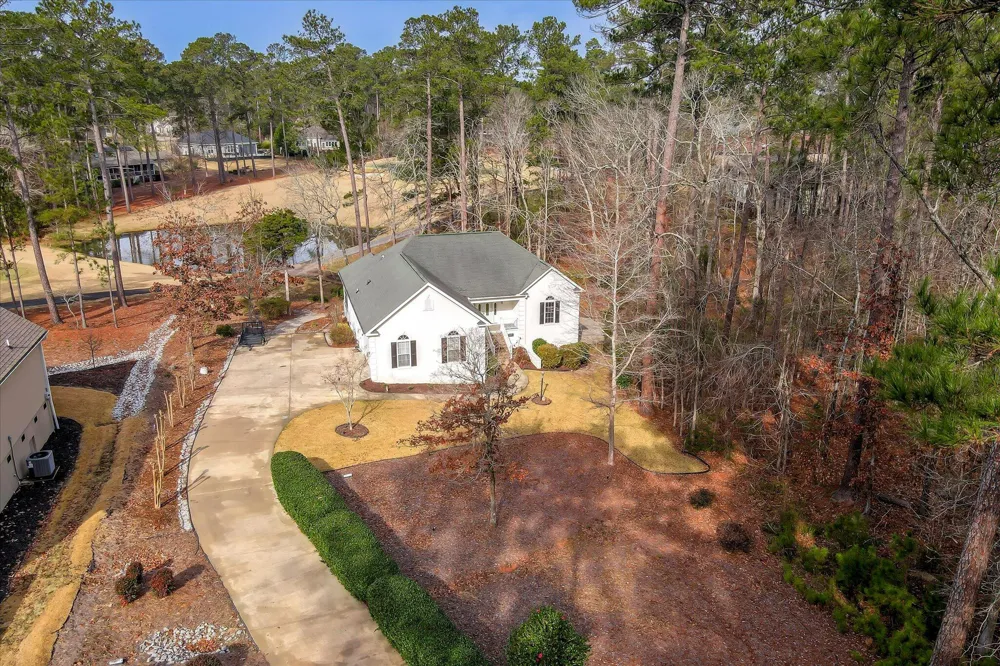 216 Charleston Lane Mccormick, SC 29835