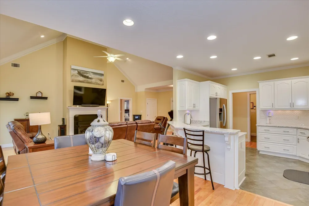 216 Charleston Lane Mccormick, SC 29835
