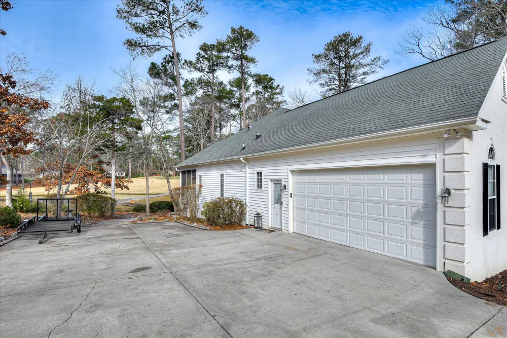 216 Charleston Lane Mccormick, SC 29835
