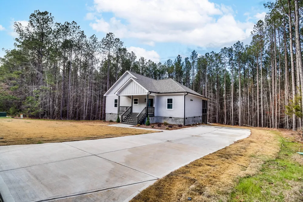 1165 Watersedge Cove Tignall, GA 30668