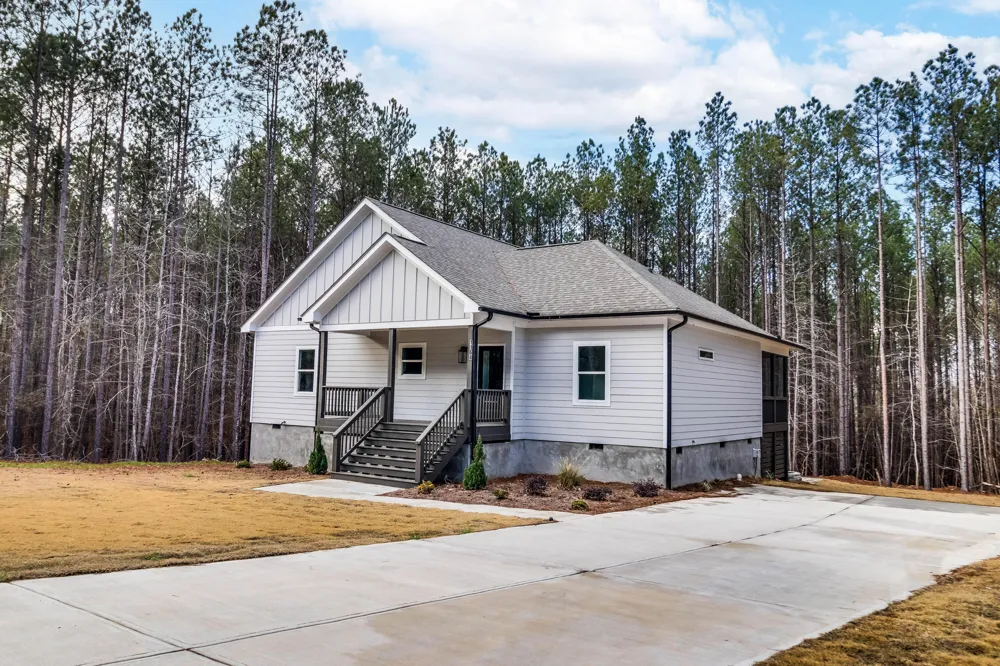1165 Watersedge Cove Tignall, GA 30668
