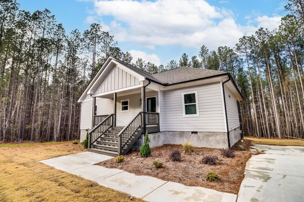 1165 Watersedge Cove Tignall, GA 30668