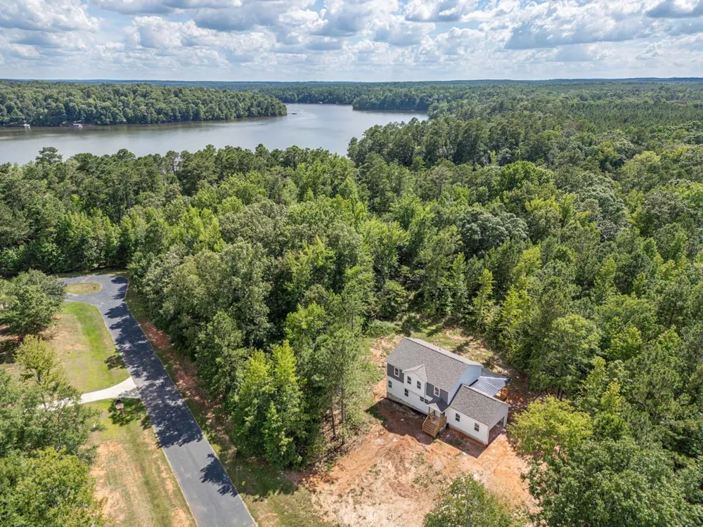 1165 Watersedge Cove Tignall, GA 30668