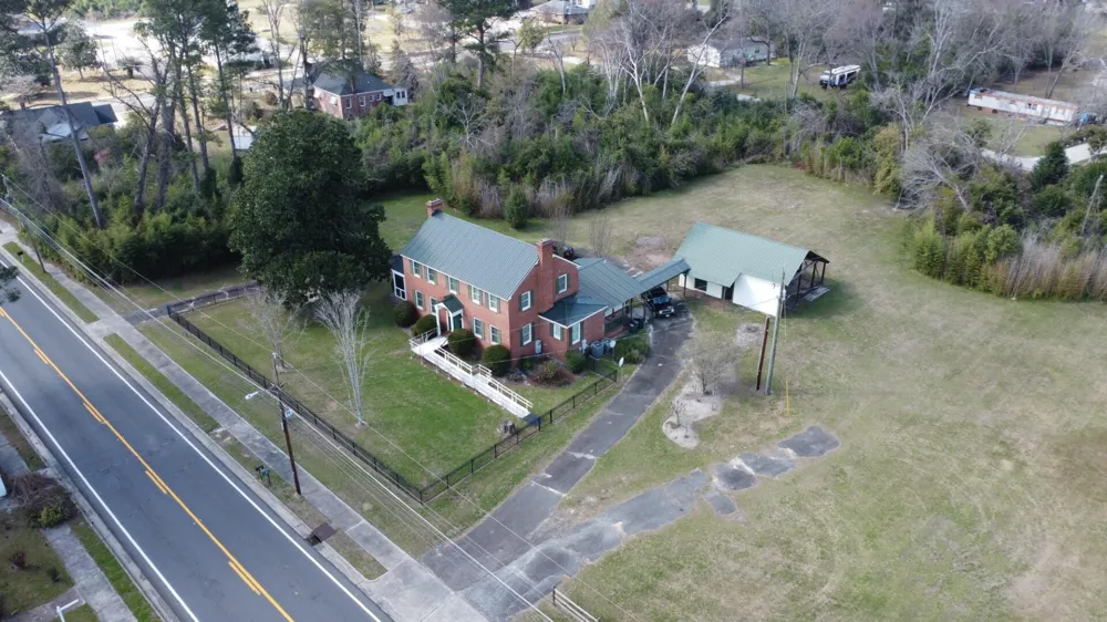 39 E Calhoun Street Wadley, GA 30477