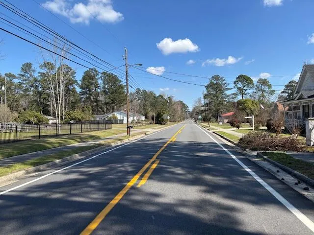 39 E Calhoun Street Wadley, GA 30477