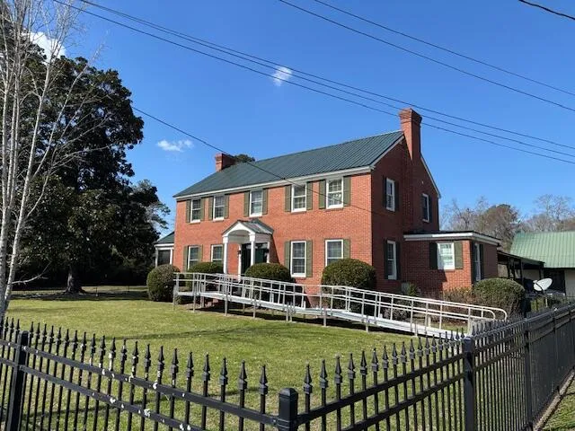 39 E Calhoun Street Wadley, GA 30477