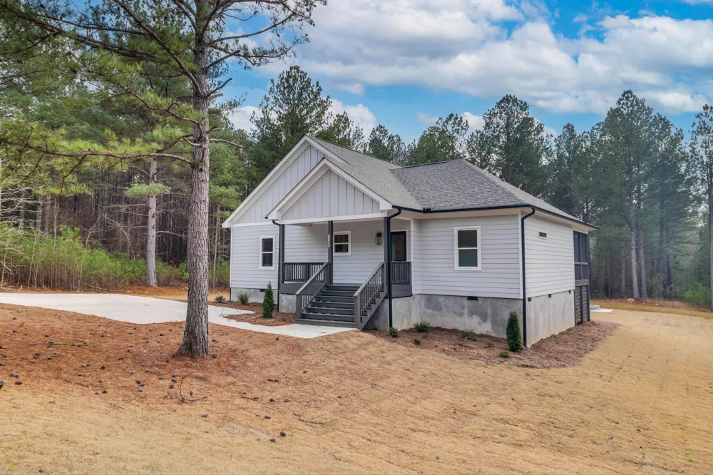 1198 Sunset Cove Tignall, GA 30668