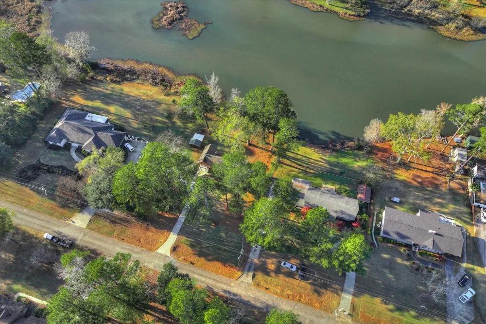 134 Lake Bluff Drive Waynesboro, GA 30830