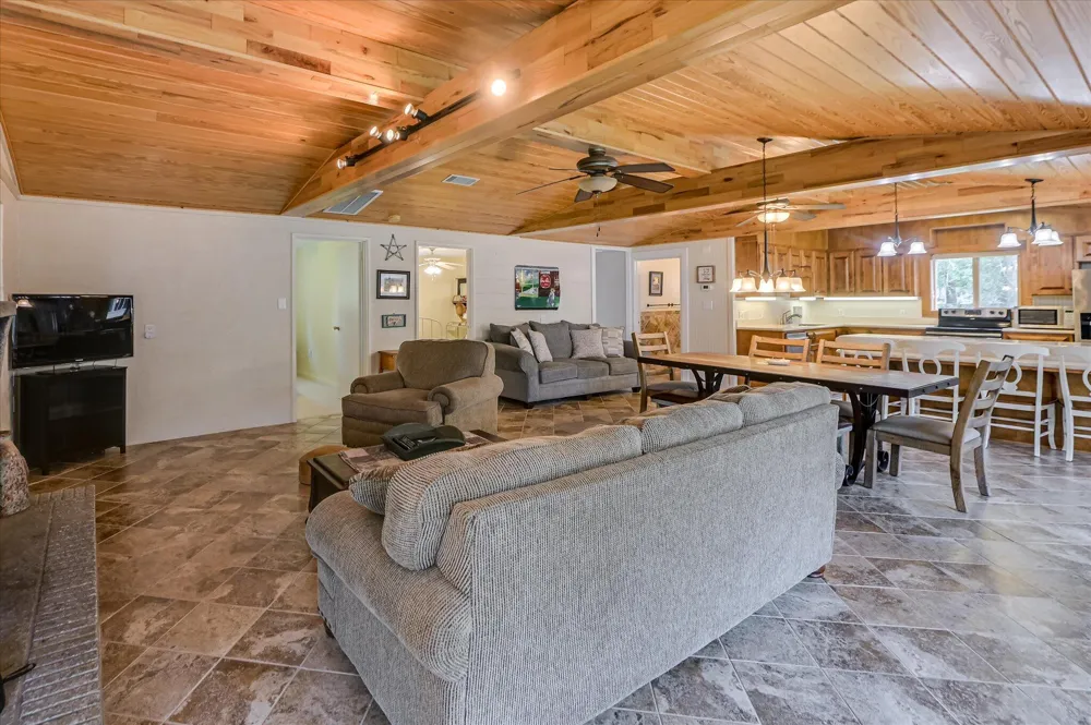 1129 Lakeside Drive Lincolnton, GA 30817