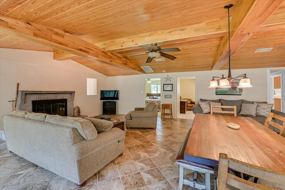 1129 Lakeside Drive Lincolnton, GA 30817