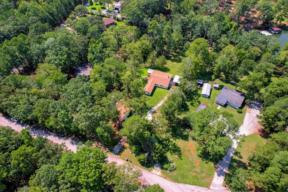 1129 Lakeside Drive Lincolnton, GA 30817