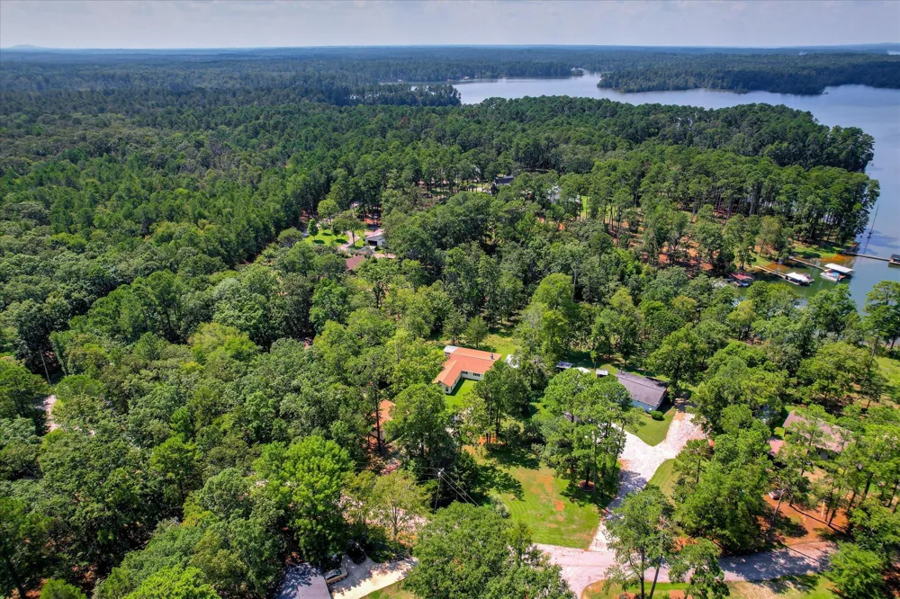 1129 Lakeside Drive Lincolnton, GA 30817