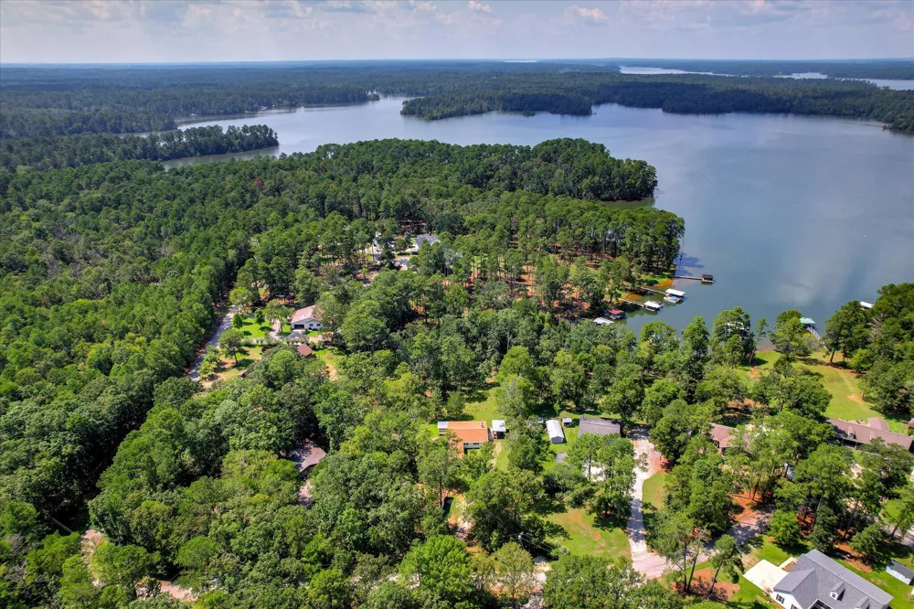 1129 Lakeside Drive Lincolnton, GA 30817