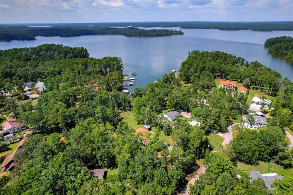 1129 Lakeside Drive Lincolnton, GA 30817