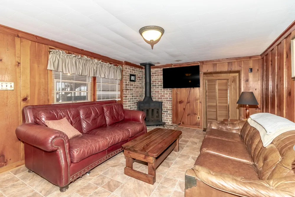 1098 Broad River Scenic Drive Tignall, GA 30668