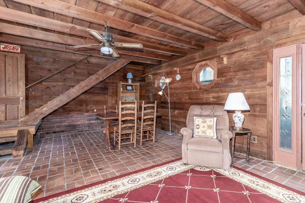 1098 Broad River Scenic Drive Tignall, GA 30668