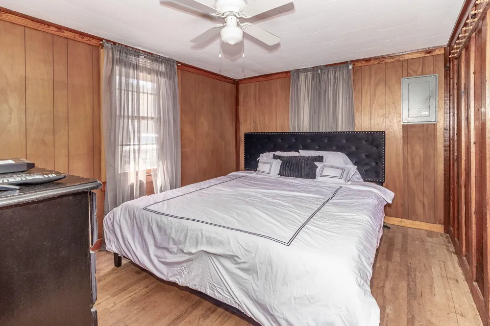 1098 Broad River Scenic Drive Tignall, GA 30668