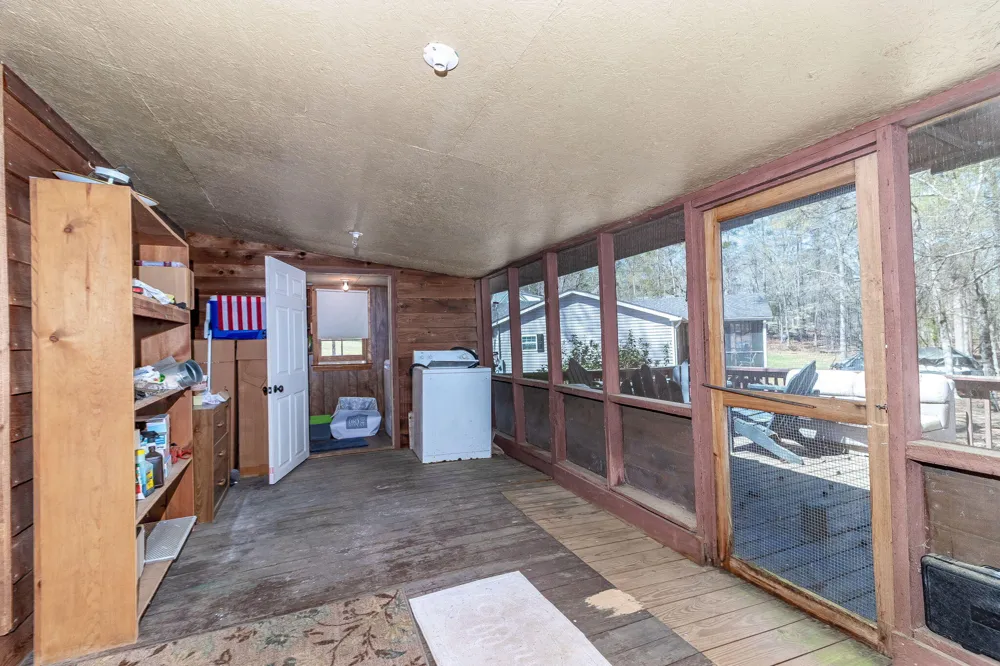 1098 Broad River Scenic Drive Tignall, GA 30668