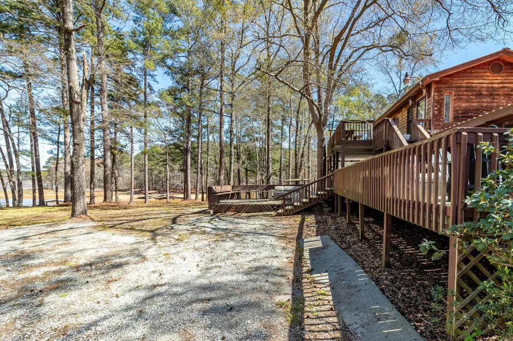 1098 Broad River Scenic Drive Tignall, GA 30668